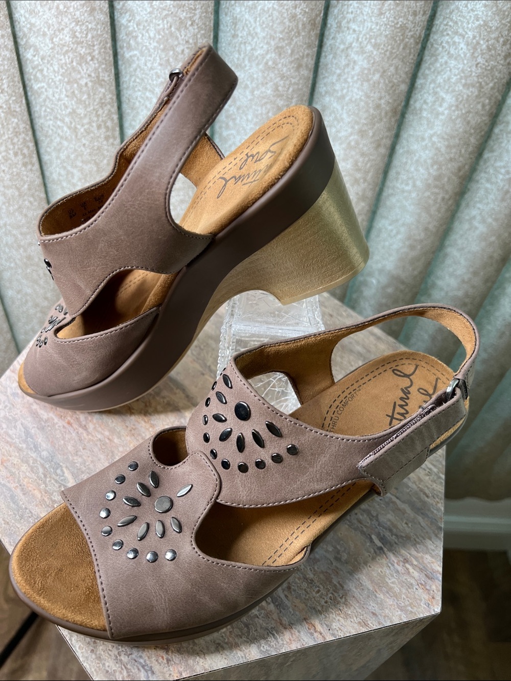 Natural Soul Taupe Wedge platform Sandals with Gunmetal Stud Accents S-8 - Picture 5 of 7